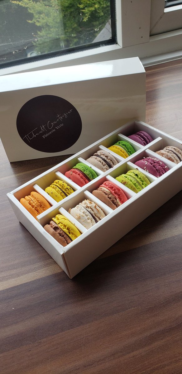 My BF and I are celebrating 4 years together. I am so grateful to have him in my life 😍
For the occasion, we bought an amazing cake and macarons from Thibault Courtoisier bakery in Roath market 🎂
A great week-end in perspective ❤
#love #relationshipgoals