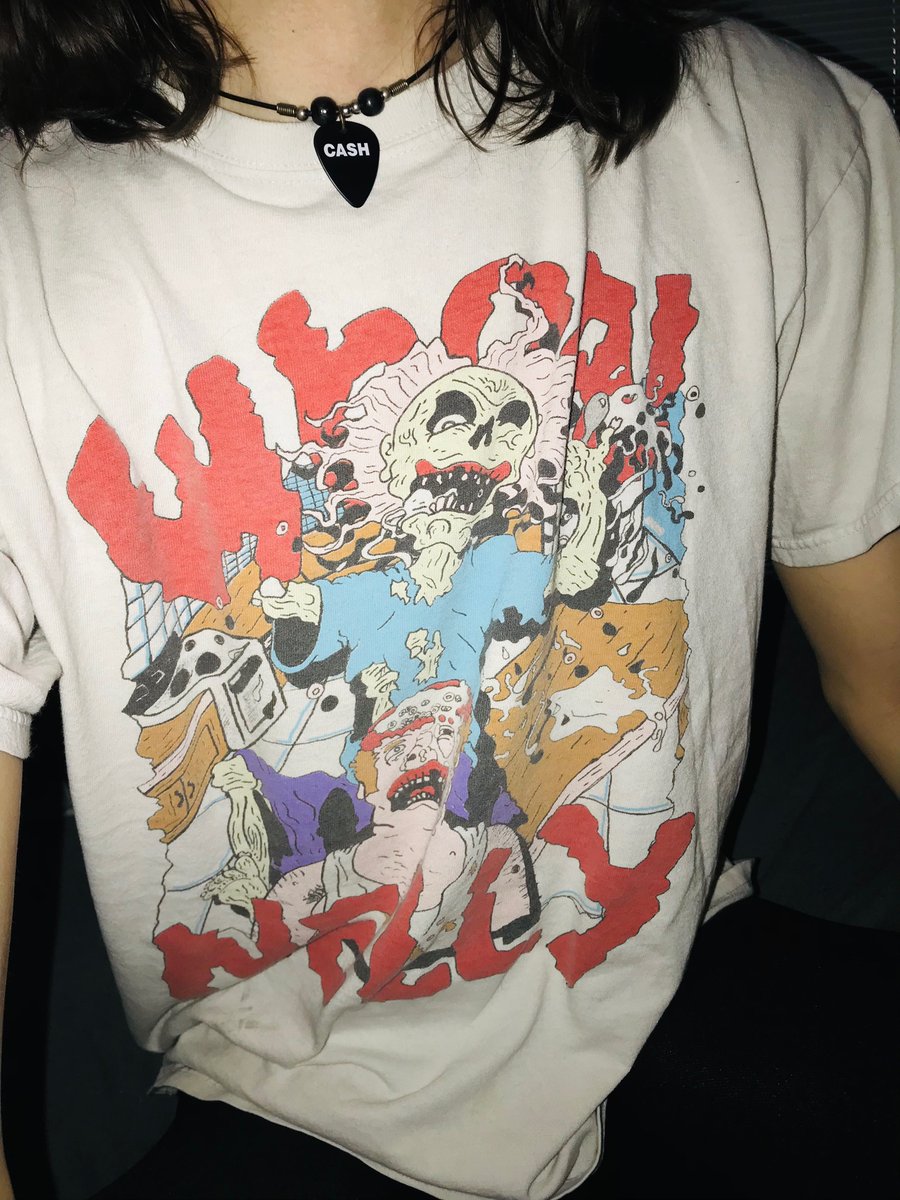TheTripp21's tweet photo. Morning coffee &amp; reading 📖☕️ #WhoaNelly 👕🥣💀 #80denier #Blacktights 🖤🖤 Watching 👀 Itsy Bitsy 🕷 https://t.co/31CJCnJnXa