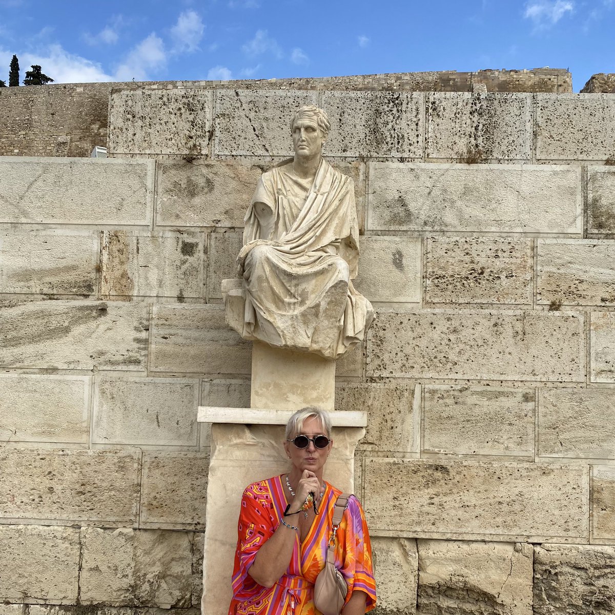 JennLuRawlings's tweet photo. “I’m thinking” I really love #Greece #athens #girlstrip @evagrosman #travel #acropolis #creativethink https://t.co/5nPa0YGX5O