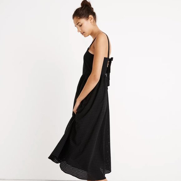 ursula_clair's tweet photo. So good I had to share! Check out all the items I'm loving on @Poshmarkapp #poshmark #fashion #style #shopmycloset #madewell #michaelkors #jcrew: https://t.co/qxEYc2XKcs https://t.co/uJNYo0DC0f