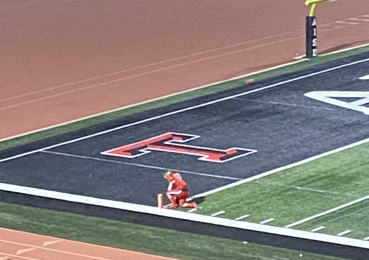 <a href="/THS_FB/">Tascosa Football</a> QB B.T.Daniel was the final player to leave Dick Bivins Stadium last night after 11,000 fans showed up for the AHS-Tascosa 65th meeting. 
<a href="/NewsChannel10/">KFDA NewsChannel10</a> <a href="/PressPassSports/">Press Pass Sports</a> <a href="/dctf/">Dave Campbell's — TexasFootball.com</a> @ShawnMoranNews