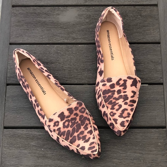 courttmitchh's tweet photo. So good I had to share! Check out all the items I'm loving on @Poshmarkapp from @GrizzleChef #poshmark #fashion #style #shopmycloset #asos #amazonessentials #peachlovecalifornia: https://t.co/hDSOIXaPFC https://t.co/ZCV2rUBqI0