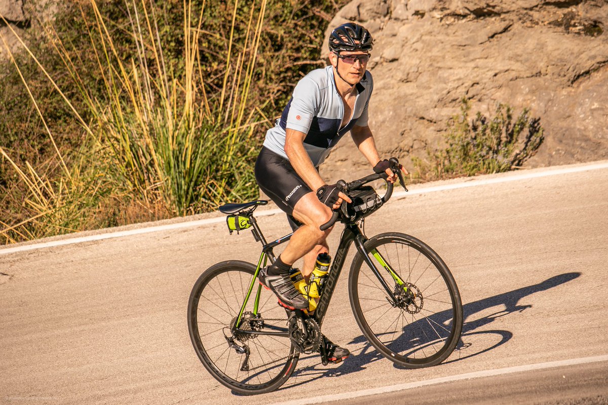 abiwabiwoo's tweet photo. @pearsoncycles I think the kit is the star of the show here! https://t.co/Dn6DjCmosz