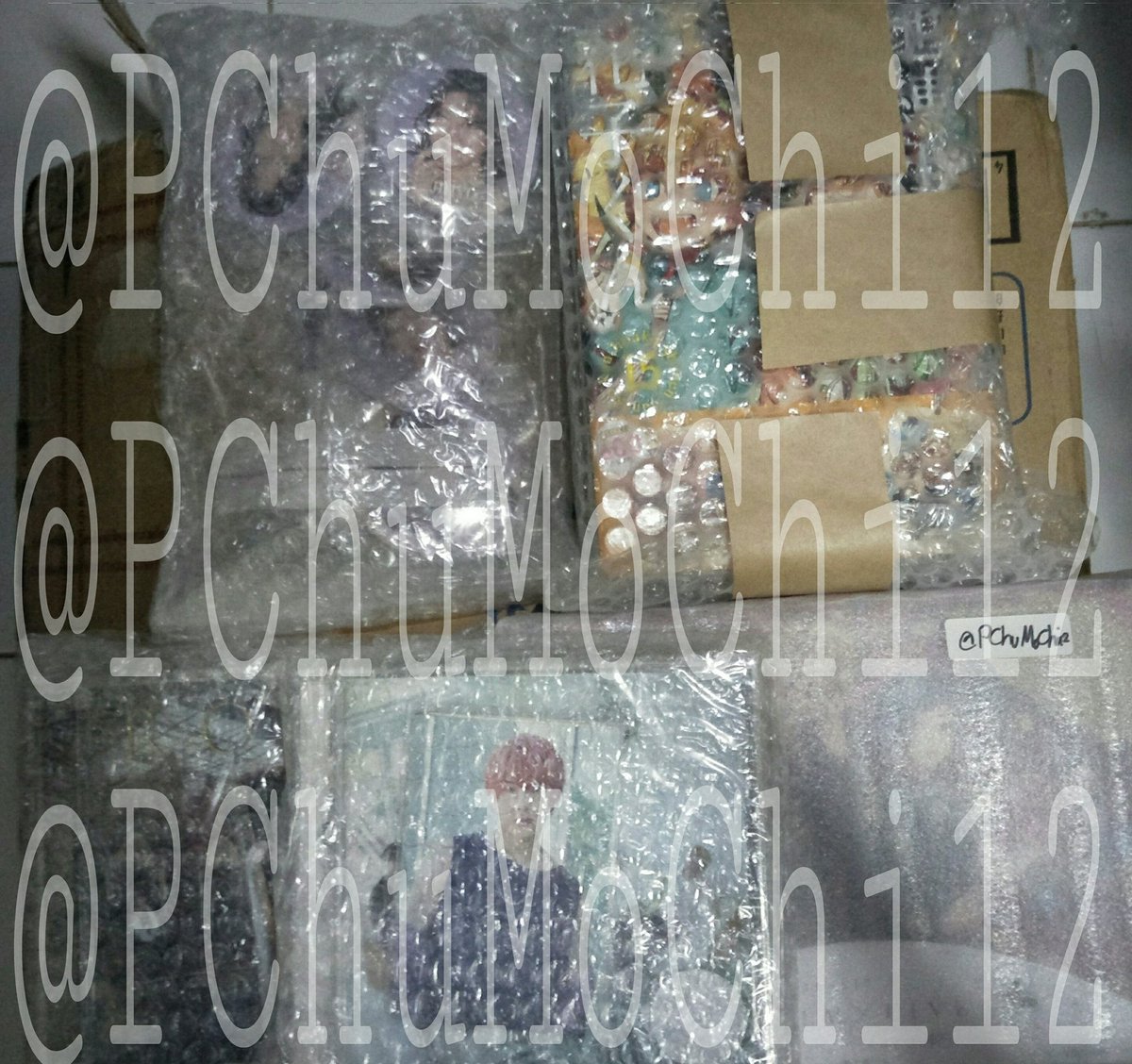 PChuMoChi12's tweet photo. 📢📢อัพเดต 09/10/21📢📢
⭕ส่งแอร์ รอบ25ก.ย.21 ถึงบ้านเราแล้วนะคะ ของรอบนี้โดนภาษีนะคะทางเราจะหารค่าภาษีตามน้ำหนักของสินค้าตามที่เคยแจ้งไปนะคะ เดี๋ยวเราจะแจ้งค่าภาษีที่หารแล้ว+ค่าส่งกลับ+ค่าส่งในไทยทางDMนะคะ
#Pchuupdate https://t.co/2xwUBlouoV