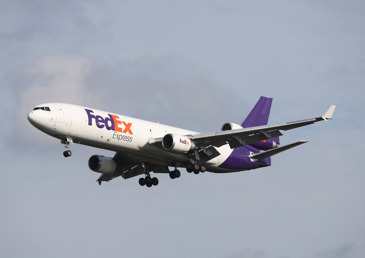 2021年10月9日 成田空港（Narita International Airport） ③FedEx Express McDonnell ...