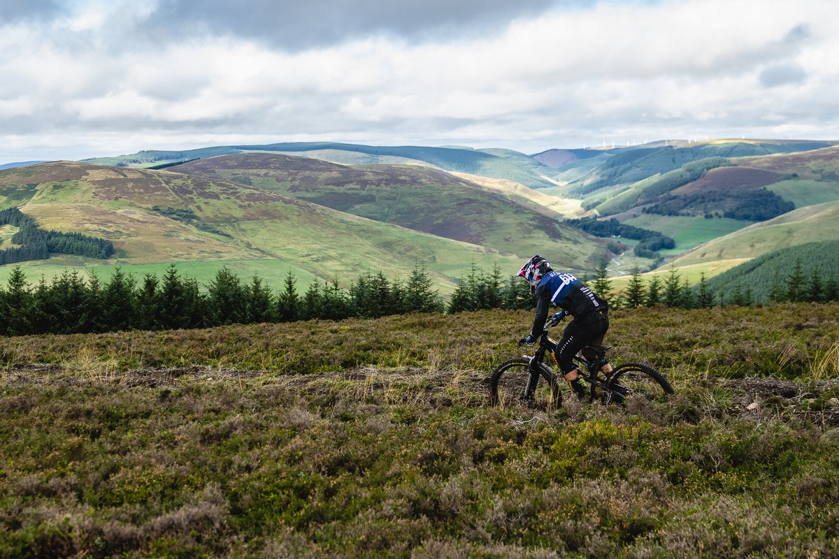 ChainReactionCycles tweet media