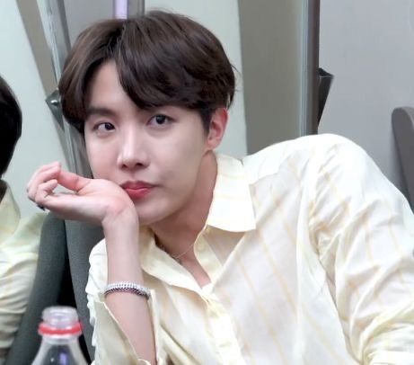 hourly j-hope tweet media