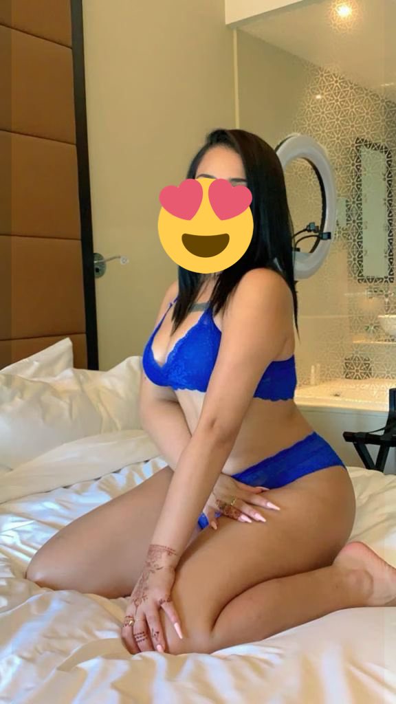 82oc6E's tweet photo. بنات مغربيات وسوريات صغيرات ونظيفات من 18 لين 21 سنة احجز داخل ابوظبي وكلمني 0563250601 https://t.co/ijfh1QCcVA