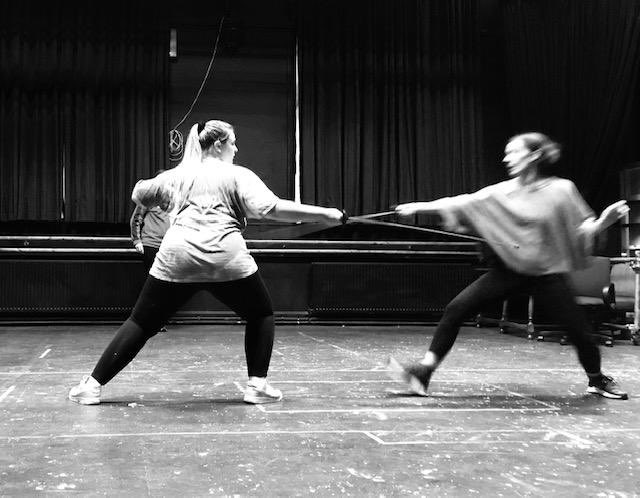 KelvinPlayers's tweet photo. En garde! Laertes and #Hamlet spar with foils (and words) in our next show, opening at our Studio Theatre 27 October ⚔️💀🎭 Tickets on sale now https://t.co/HG2Akk0m5y #Hamlet #Shakespeare #TheatreBristol #BristolTheatre #Fencing #StageFighting #StageCombat #KelvinPlayers https://t.co/r92rn1ixzf