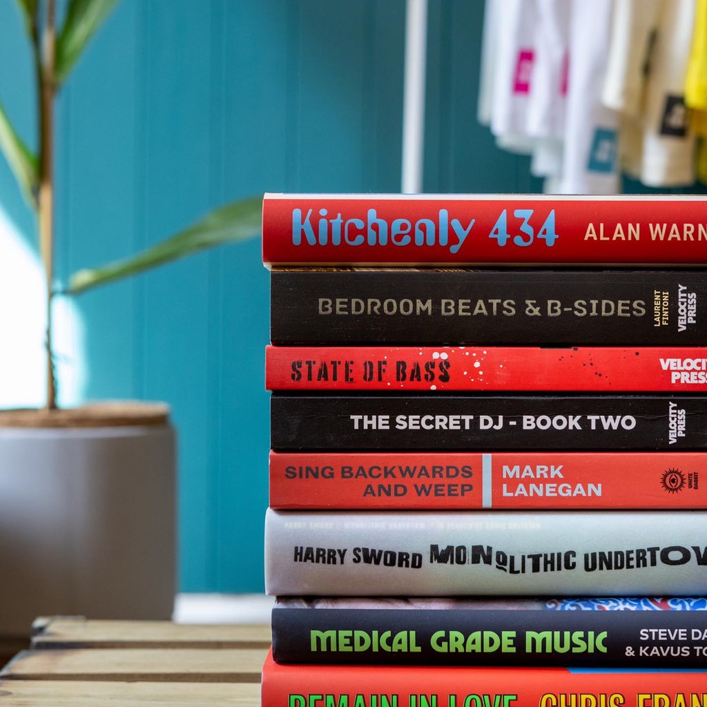 weare1of100's tweet photo. Happy #bookshopday ! That’s right we stock books from @WhiteRabbitBks and @PressVelocity  in the studio. Going to be adding them to our website soon but in the meantime pop in and see the collection at The Cooperage  G41 2QE 👋 https://t.co/ikDGkWiE4Y