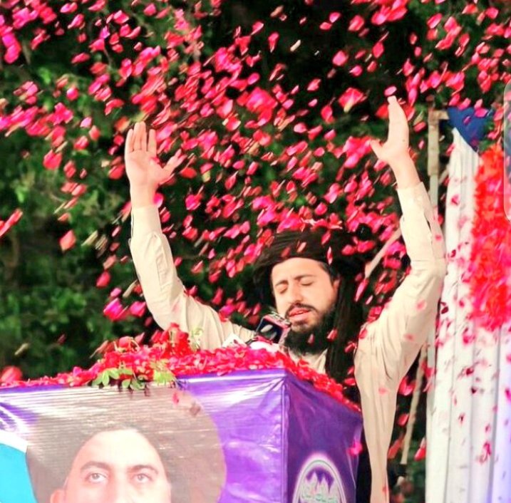 Barkati_112's tweet photo. ہماری لاج کس کے ہاتھ ہے #بغداد والے کے💙
مصیبت ٹال دینا کام کس کا غوث اعظم کا🙏🏻

#سعدرضوی_پھرسرخرو https://t.co/PnKwo2bvqJ