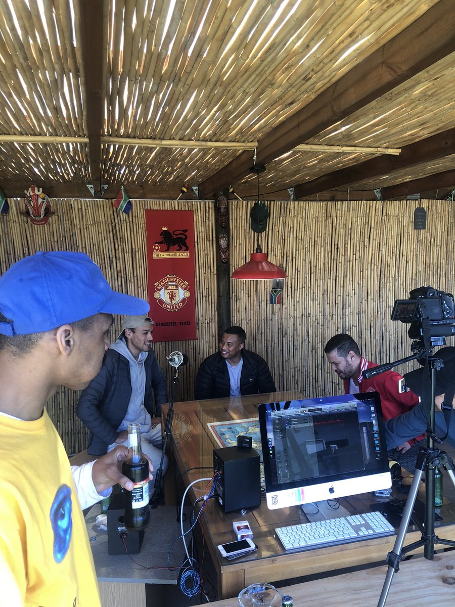 3Chads's tweet photo. Behind the scenes with the boys @TheTotal_90 https://t.co/aho2U2aNkM