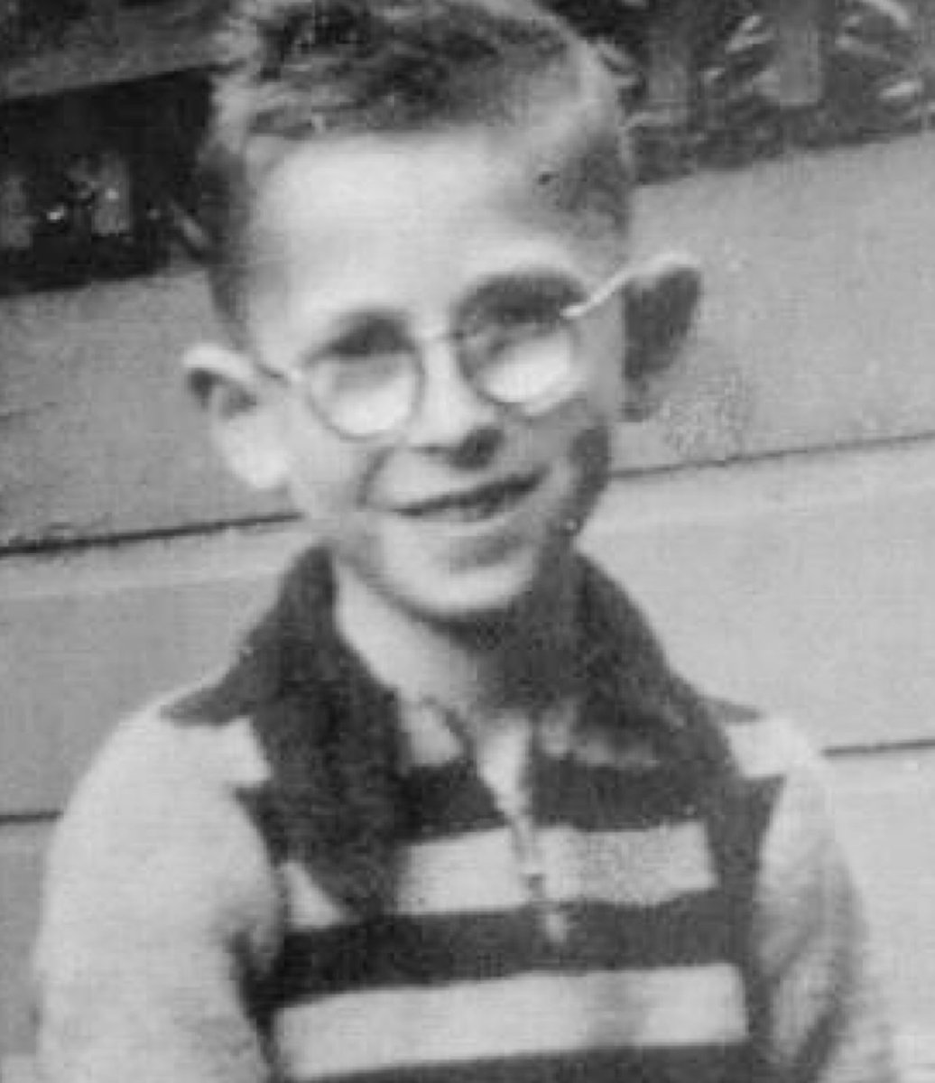 TaraZehut1981's tweet photo. @Lyndagee49 May his memory be for a revolution his name a blessing #HelmutLoewenstein #WeRemember #Shoah https://t.co/3cVKz4IZFR
