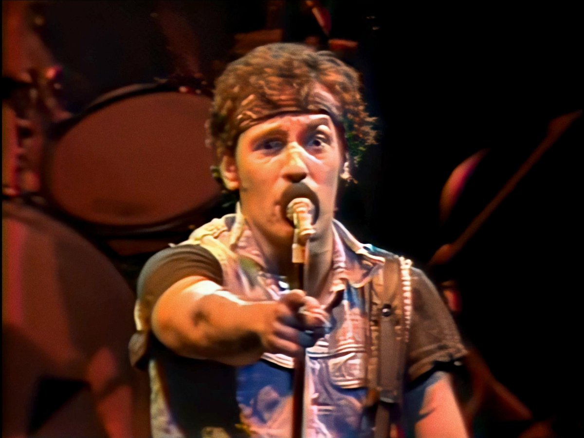 Bruce Springsteen Toronto concert from 1984 in "4K". Enjoy.
pusabase.com/blog/2021/10/0…

#BruceSpringsteen #Springsteen #concerts #Music
