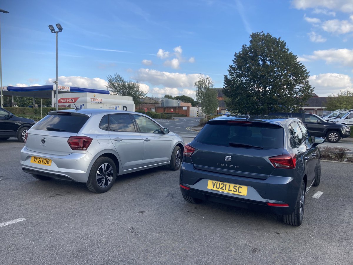 Our little Spanish runaround next to its German cousin. 
¿Cual prefieres?