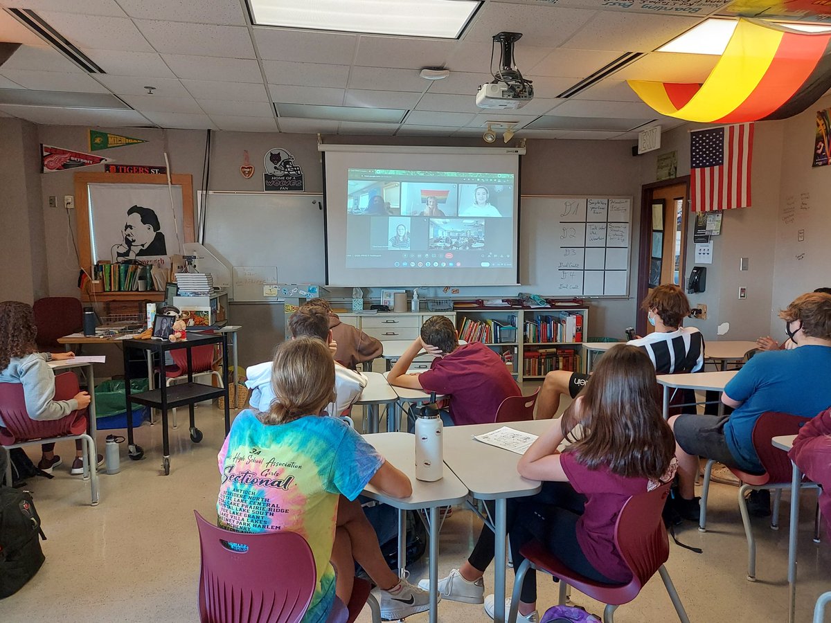 HerrProfHiggins's tweet image. The best finale to #prngw21 was a virtual tandem visit from our @GAPP_Exchanges school the GGK in #Karlsruhe! @AATGOnline #learngerman #prexperience @SKochPR @JPbirdman