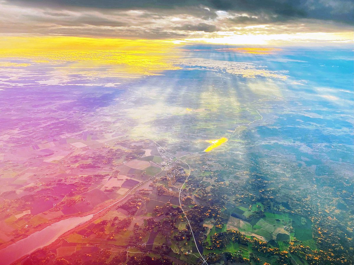 It has been quite a journey leaving my motherland 🇨🇳, reuniting with Manos in 🇬🇷, and starting our new life in 🇳🇴. 

Luckily, we managed to follow every travel regulation and nailed down residence permits. Still lots of paperworks ahead, but we’ll be fine💪