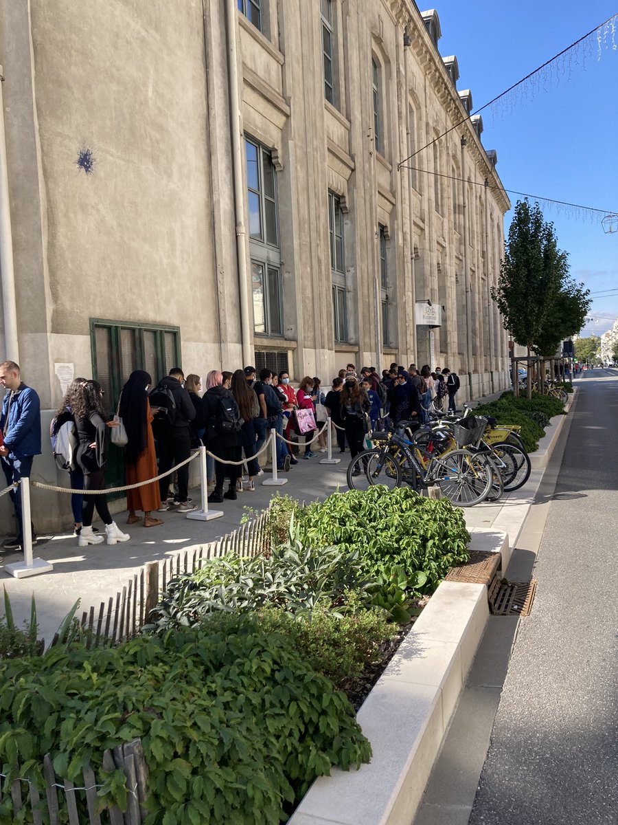 Génération Précarité tweet media