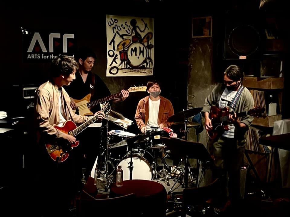 井上銘 May Inoue 昨夜は六本木アルフィー で山本連 柵木雄斗とのトリオにスペシャルゲストで小沼ようすけさんに加わって頂きました 改めてようすけさんの確固たる音楽性と懐の広さ本当に半端ないなと 四人の感じもものすごくしっくり来まして また