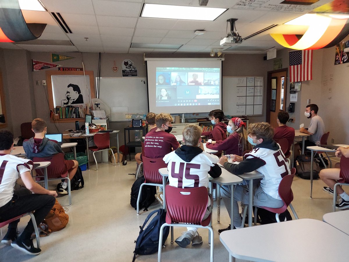 HerrProfHiggins's tweet image. The best finale to #prngw21 was a virtual tandem visit from our @GAPP_Exchanges school the GGK in #Karlsruhe! @AATGOnline #learngerman #prexperience @SKochPR @JPbirdman