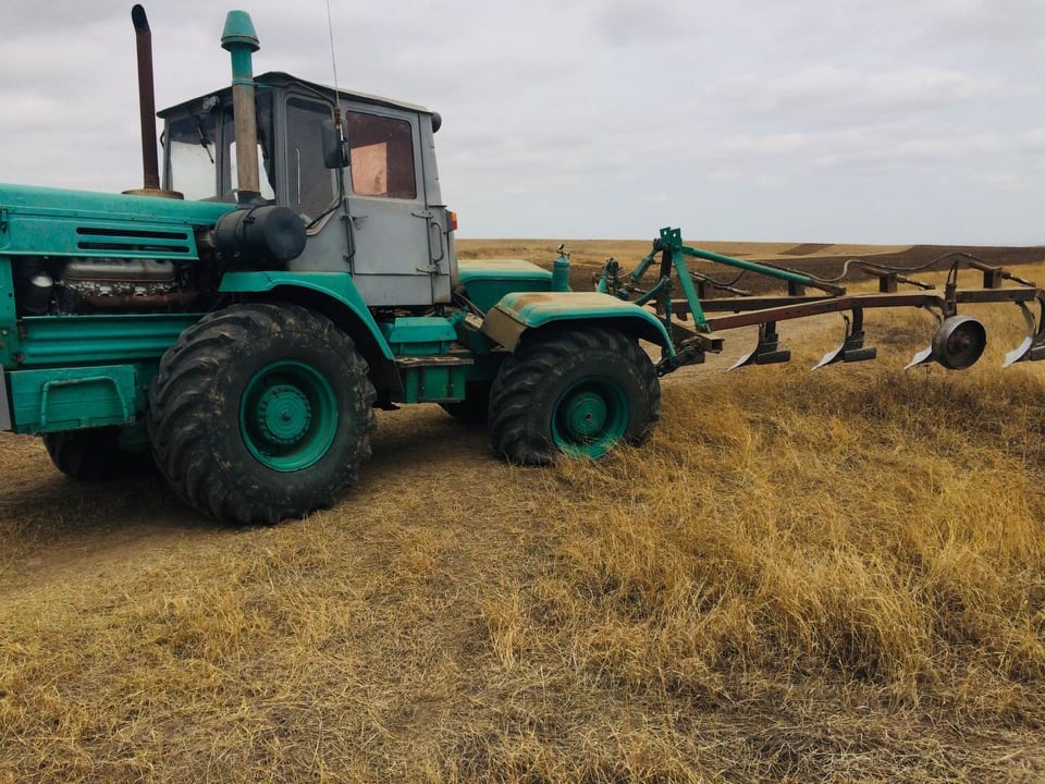 marutvanian's tweet photo. A civilian resident of #NagornoKarabakh/#Artsakh/#Martakert was killed by an #Azerbaijan'i sniper today. The man was working in the field on his tractor at around 13:15 when Azerbaijani side opened fire. Camera #Karabakh Police. https://t.co/XVdEWHebjC