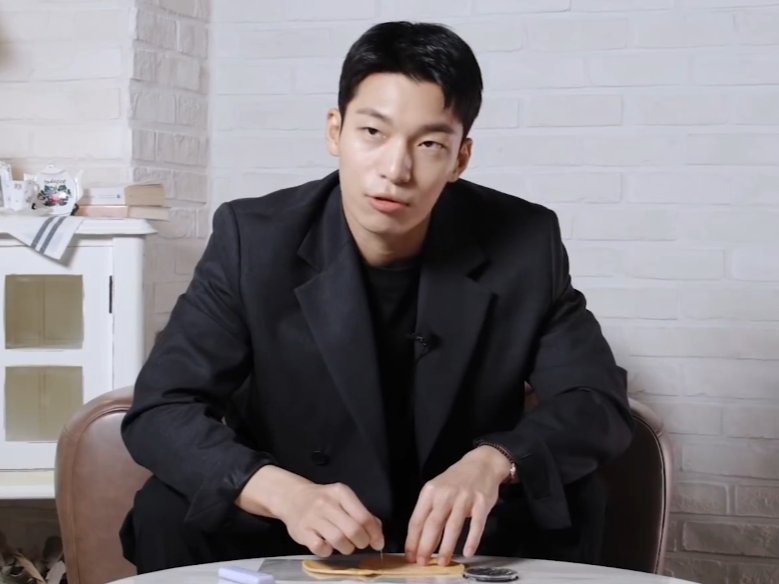 hajoonspics's tweet photo. hajoon is the most prettiest man alive !! https://t.co/m7HmnAPItw