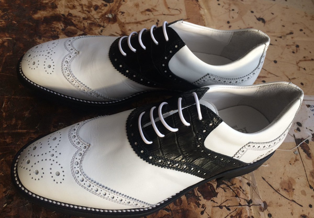 RaimondiGolf's tweet photo. #raimondi #raimondigolfshoes ⛳️🏌🏌️‍♀️👞#golf #shoes #golfshoes #italianstyle #handmadeinitaly #italy #originali #madeinitaly #scarpedilusso #luxuryshoes #golfdilusso #luxurygolf #luxurylifestyle #luxurylife #luxury https://t.co/7e7BDXJNuf