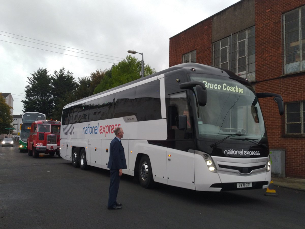 GVVTGlasgow's tweet photo. Some of the visiting vehicles arriving at the Garage for our Open Weekend. Hope you can join us today or tomorrow from 10. https://t.co/SAhGjXTHj2 https://t.co/nbsw1Onuv1