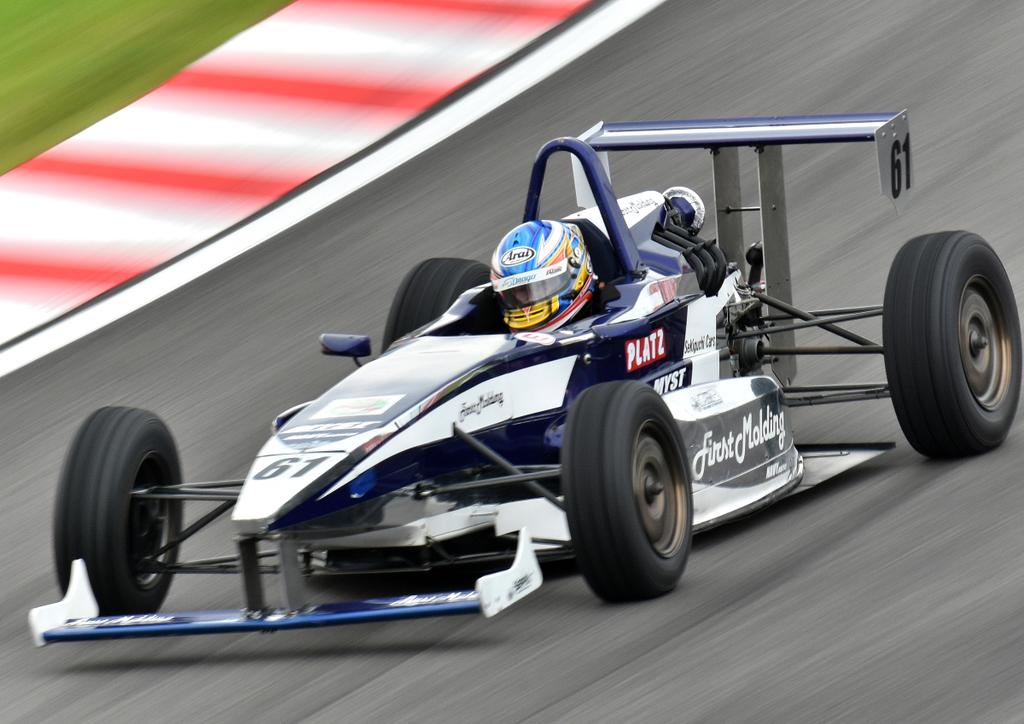 たけ 16年の10 9はf1日本グランプリの決勝日でした F1決勝前のサポートレースのウィナーが角田くんでしたね F1jp 角田裕毅 たけ 16年の10 9はf1日本グランプリの決勝日でした F1決勝前のサポートレースのウィナーが角田くんでしたね F1jp 角田裕毅