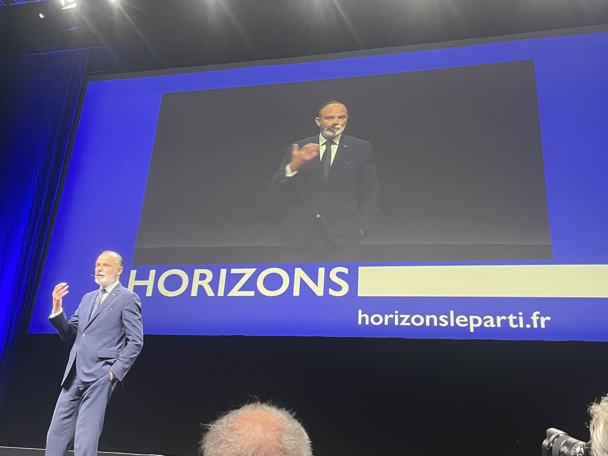 Aux côtés de collègues élus <a href="/UDI_off/">UDI</a> heureux d’assister à la naissance d’une nouvelle offre politique #horizons autour de <a href="/EPhilippe_LH/">Edouard Philippe</a> avec un projet et une volonté affirmée de s’appuyer sur les élus des territoires !