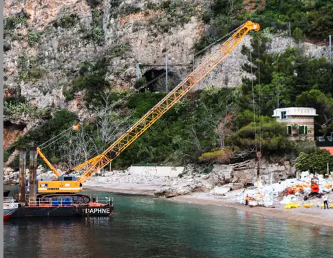 Nee, zo’n echte strandman ben ik nooit geweest, wat mij betreft een beetje teveel mensen die zich in het seizoen aan de verlokkingen van de Méditerranée overgeven. En al die lui in gedeeltelijk ontklede staat boeien me in mindere mate.  #erfgoed

kijkzuidfrankrijk.com/2021/10/09/erf…