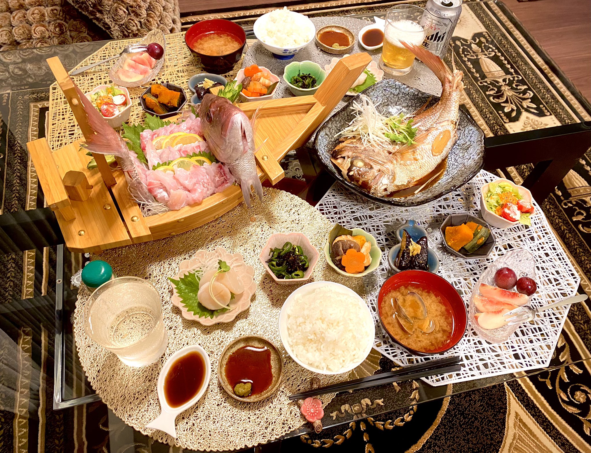 おばけ Sur Twitter 今日は鯛の姿造り捌きました 鯛の煮付けにホタテ貝柱のお刺身 アサリのお味噌汁海老の何か その他小鉢たちの10品目 ビールでかんぱーい おうちごはん 手作り料理 Twitter家庭料理部 晩御飯 献立 手料理 料理 料理好きな人と繋がり