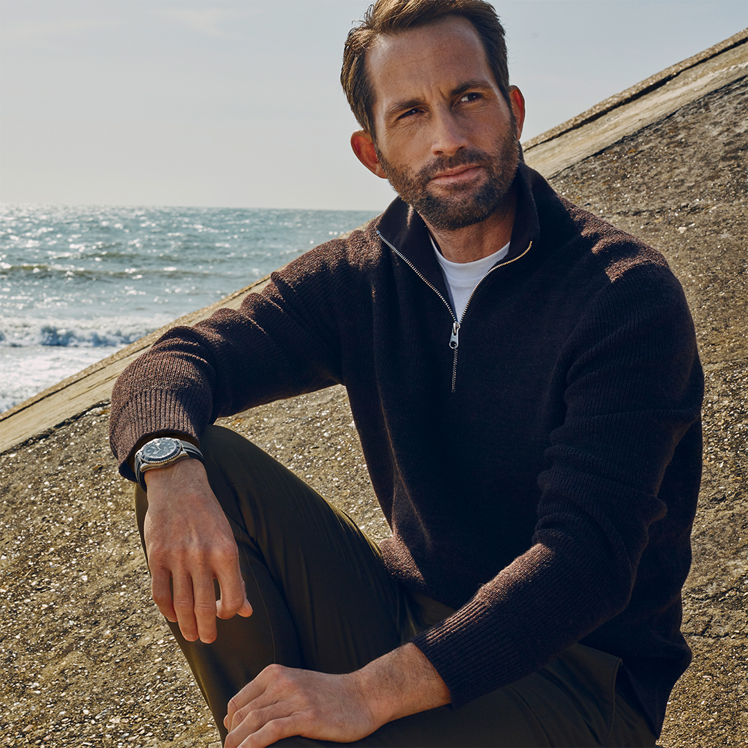 ROLEX's tweet photo. Yachting legend Sir @AinslieBen wearing the #YachtMaster 42 in 18ct white gold with an Oysterflex bracelet. The Rolex Testimonee, a multiskilled competitor, is the most successful Olympic sailor an now leads the @SailGPGBR team in the global racing league #SailGP. #Perpetual https://t.co/FLXQYIQKGR