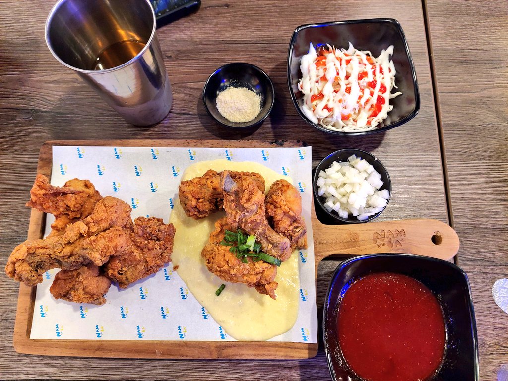 Nyicip's tweet photo. Korean Fried Chicken @ Namba Chicken https://t.co/lfCZ3yiVu2