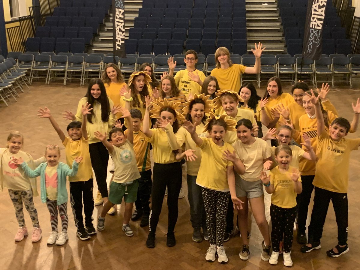 TT_ChesterUK's tweet photo. #TTFriday went live last night and #TTChester went live on our Facebook page this morning with their support for the #HelloYellow campaign. Catch up with the videos at https://t.co/P1bYdb9Pr4 https://t.co/lTjMPQ5RMH