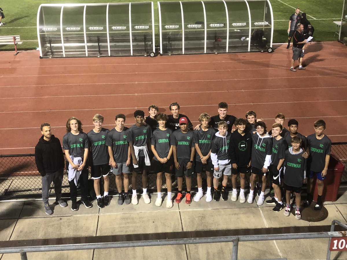 RocksSoccer's tweet photo. Special thank you to Rocks Alums and OSU Players @luke_kiley, @ConnorDesroches and Celtics alum OSU player @chrisdowling98 for meeting up with our JV Boys after the OSU Men’s soccer game. Go Bucks, Go Rocks!! https://t.co/QrCESe1YIA