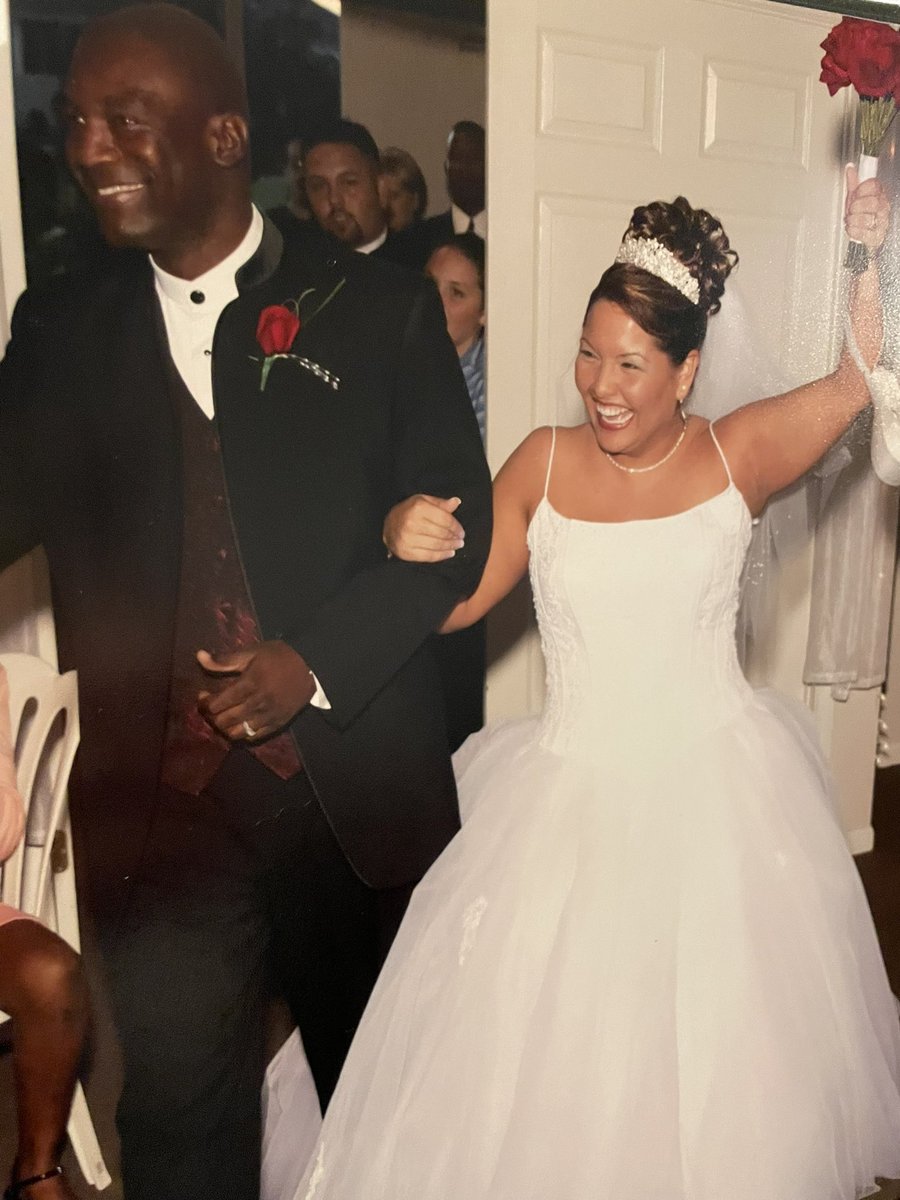 smithmnicole's tweet photo. @prestonsmith987 cheers to us 🥂#17years https://t.co/k4pboSM7nN