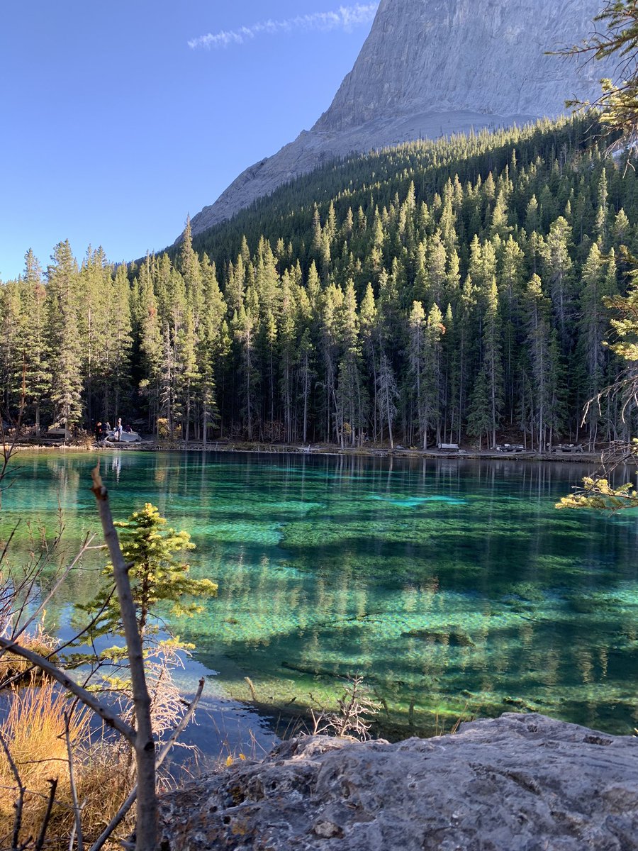 888She's tweet photo. Grassi Lake  #nofilterneeded #canmore #alberta https://t.co/maIDYHOI94