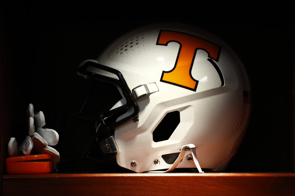 Vol_Football's tweet photo. Paint it black. https://t.co/JncKsRkMx0