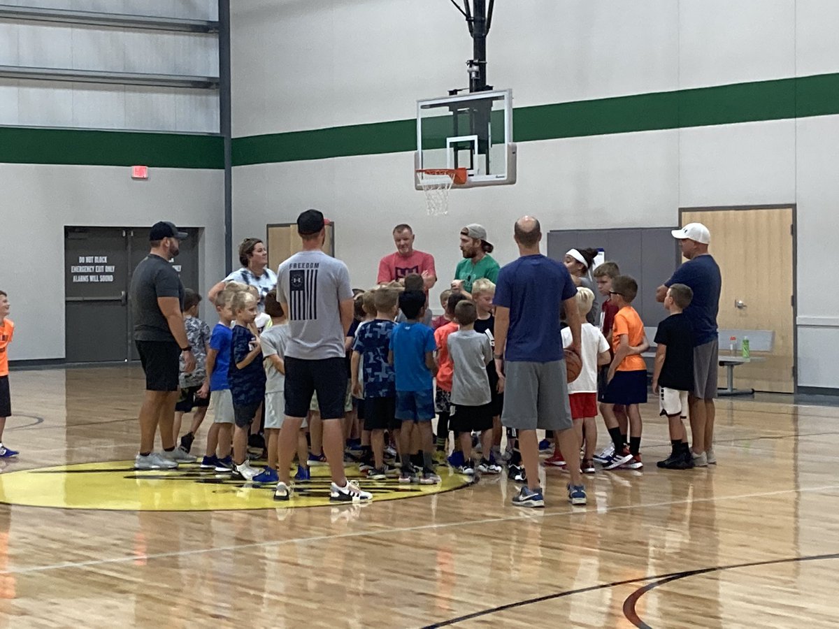 First night of the OSA JR Select 1st/2nd grade program made quite an impact on these young ballers! This could be life changing!!! #ForTheLoveOfTheGame 🏀#EarnYourRight