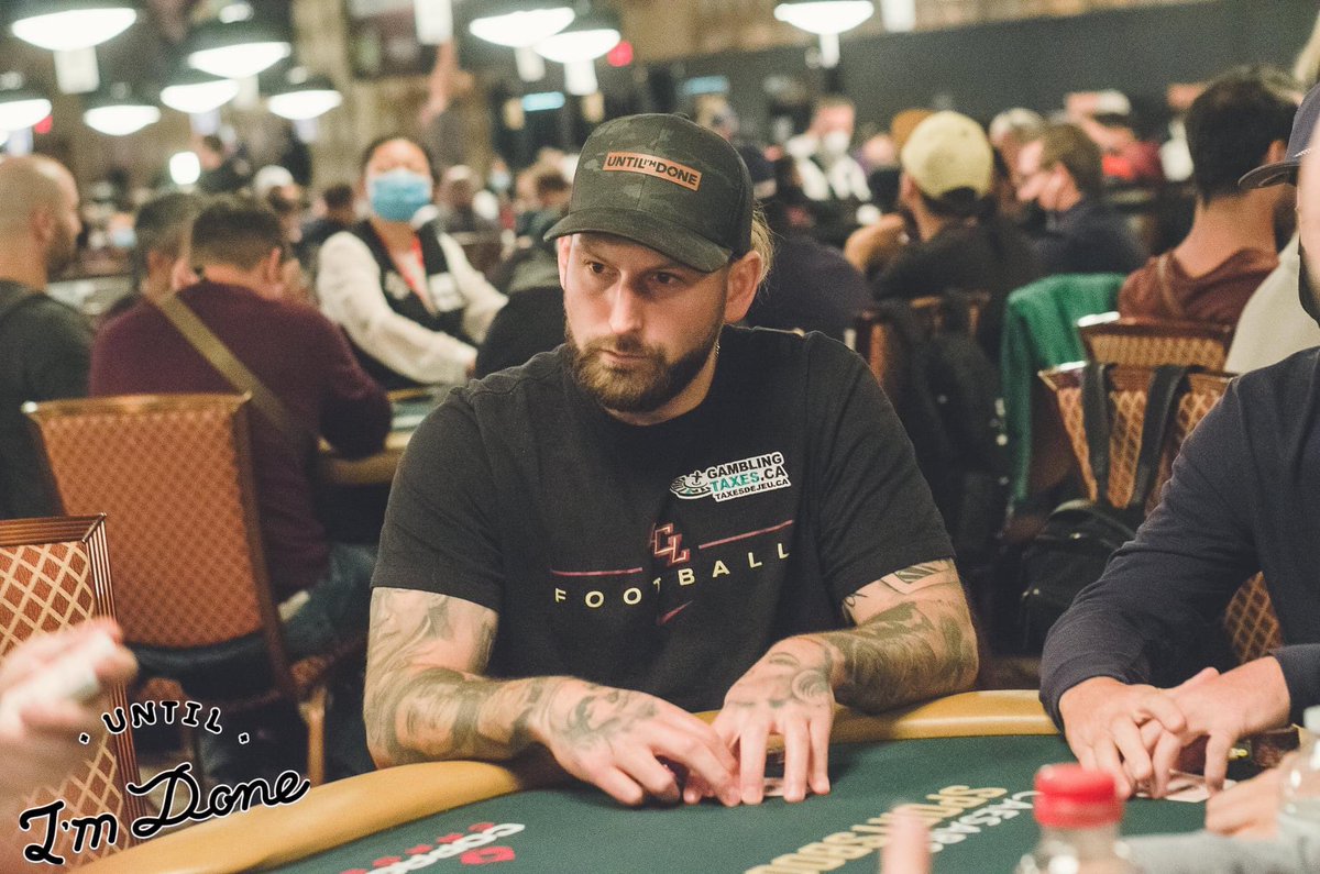 Until_im_Done's tweet photo. Au dinner break de l'Event #17A: MILLIONAIRE MAKER No-Limit Hold'em, le owner de Until I’m Done, David Guay, est toujours vivant avec 50k.

Reprise sur les blinds 600/1200/1200, Average 46 353

#davidguay #AuCoeurDeVegas #WSOP2021 #wsop #lasvegas https://t.co/QuWJDwhehA