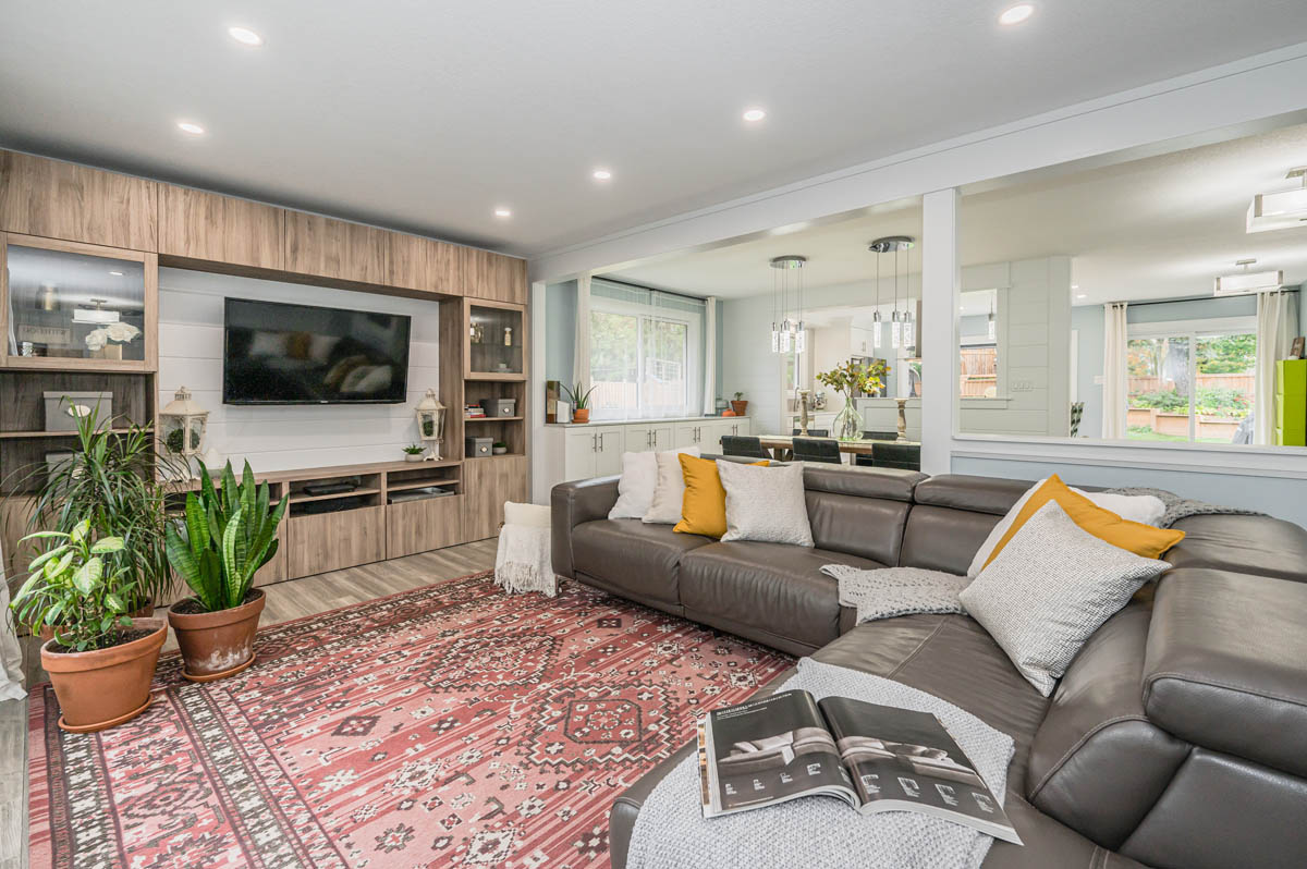 trilliumwest's tweet photo. Modern and open, everything here on Lee Circle seems to be just to our liking. Updated from top to bottom, this 5 bed, 4 bath home is effortlessly atmospheric and oh so stunning. Tap the link to explore this Pinterest perfect place 👇
https://t.co/BgZa9j1l6A https://t.co/l2TqQ6kQ35