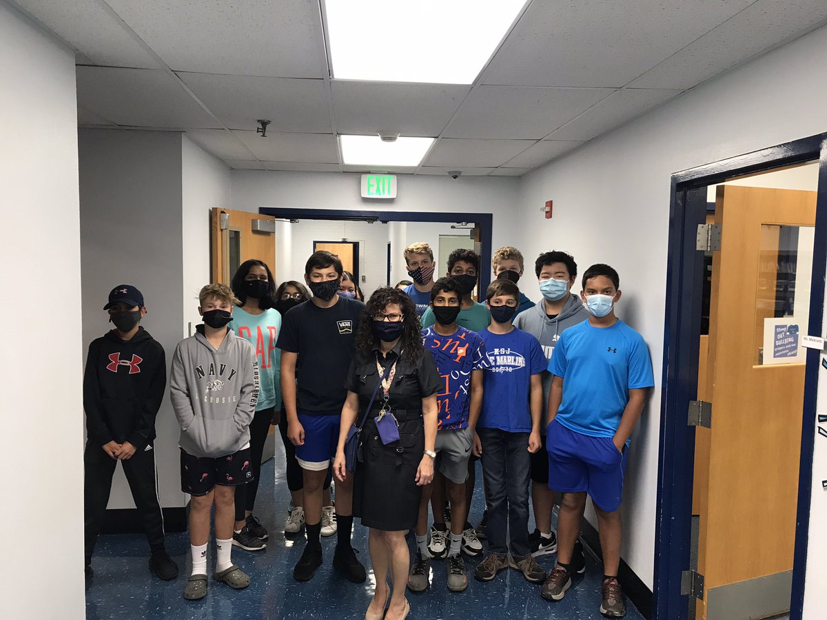 hcpss_pms's tweet photo. Patapsco students stood up and said Bullying is not okay and we will work together to #BeKind. #BlueUp and #OnePatapsco https://t.co/qM0WhYbDcP