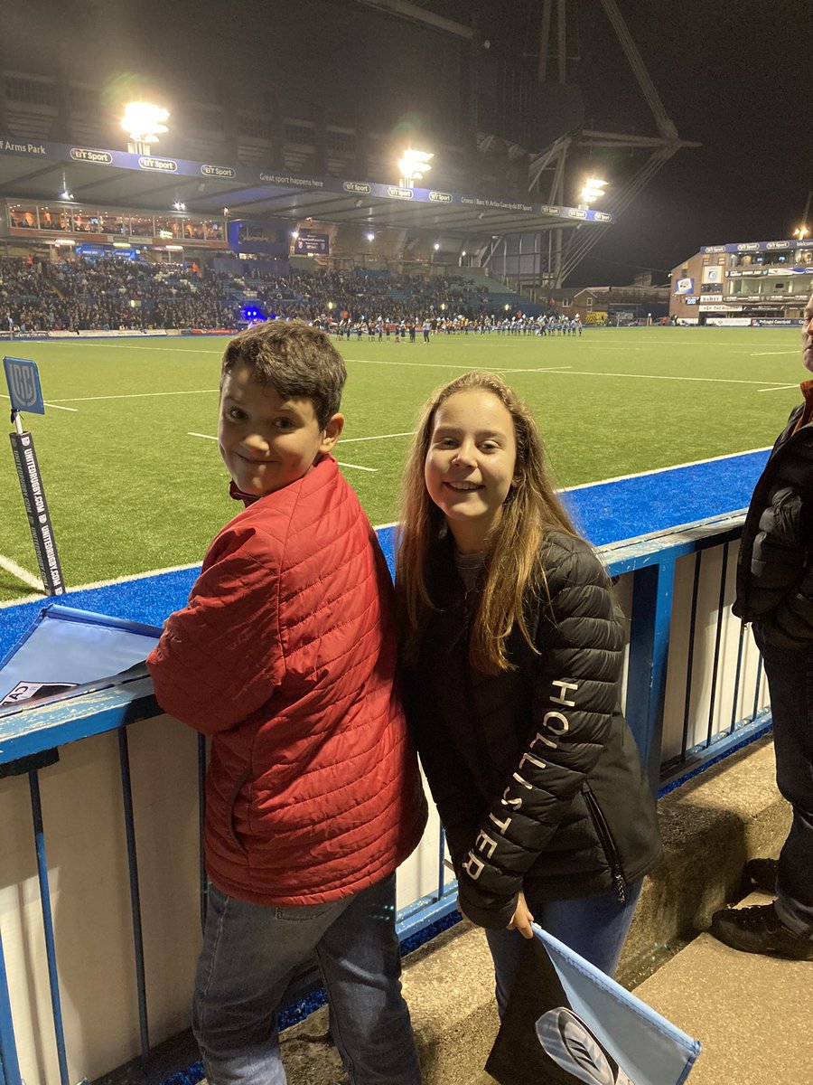 flissy_d's tweet photo. Bringing #thing3 to his first ever @Cardiff_Rugby match #proudauntiemoment https://t.co/zeqVgVnUqb