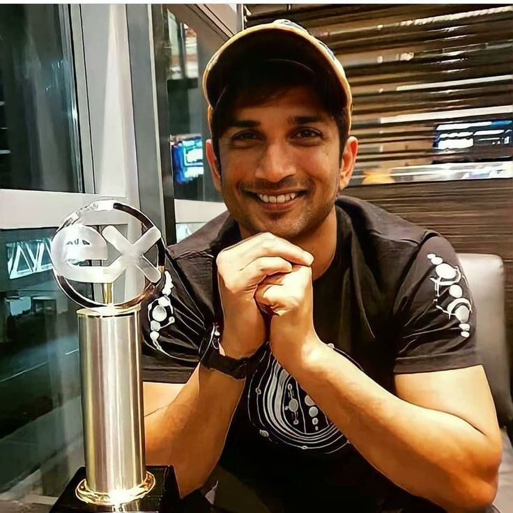 its_krutika's tweet photo. Those who got so much time to be with this sweet person, didn't considered him important..

But,
We.. who don't even know him personally are attached to him like anything!❤
"Jaan" ban gaya hai Sushant!

Is this what you call "butterfly effect" Sush?🥺🦋❤💫
#SushantSinghRajput https://t.co/t7nMGGLsOk