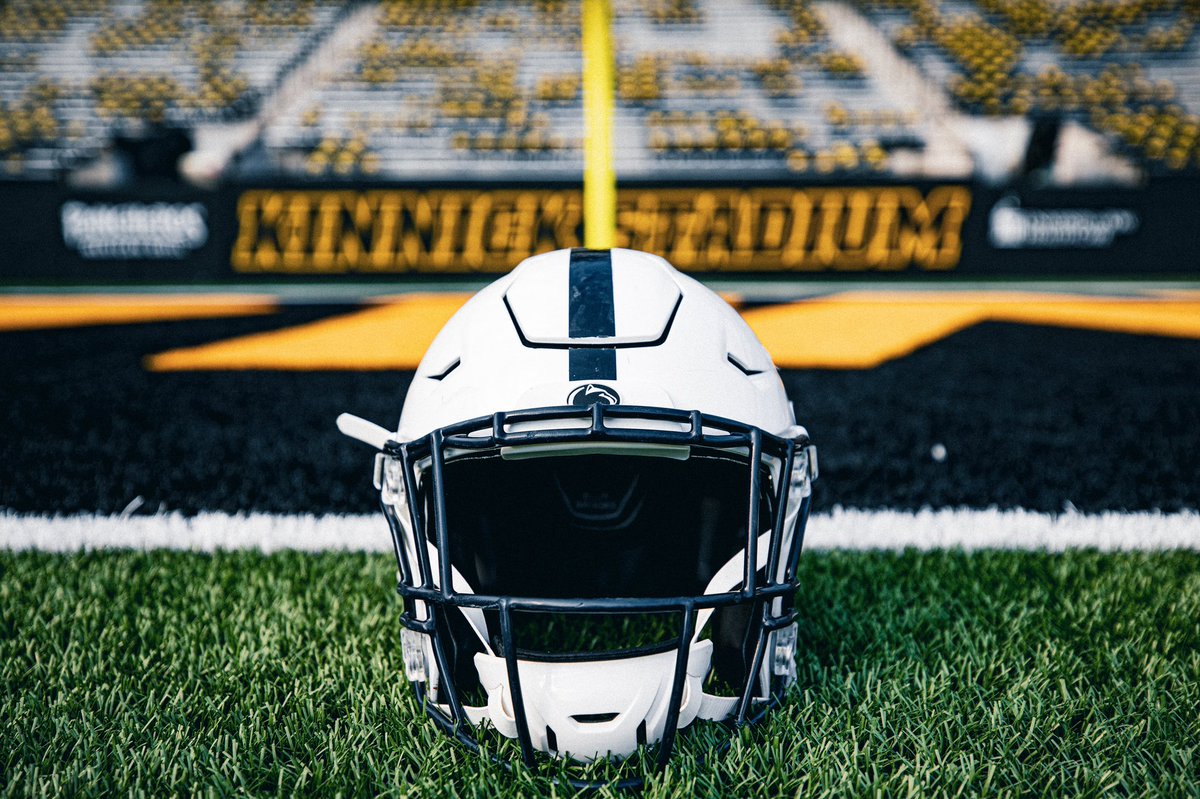 PennStateFball's tweet photo. 𝐅𝐎𝐑 𝐓𝐇𝐄 𝐆𝐋𝐎𝐑𝐘 https://t.co/kc2wpaj5RV