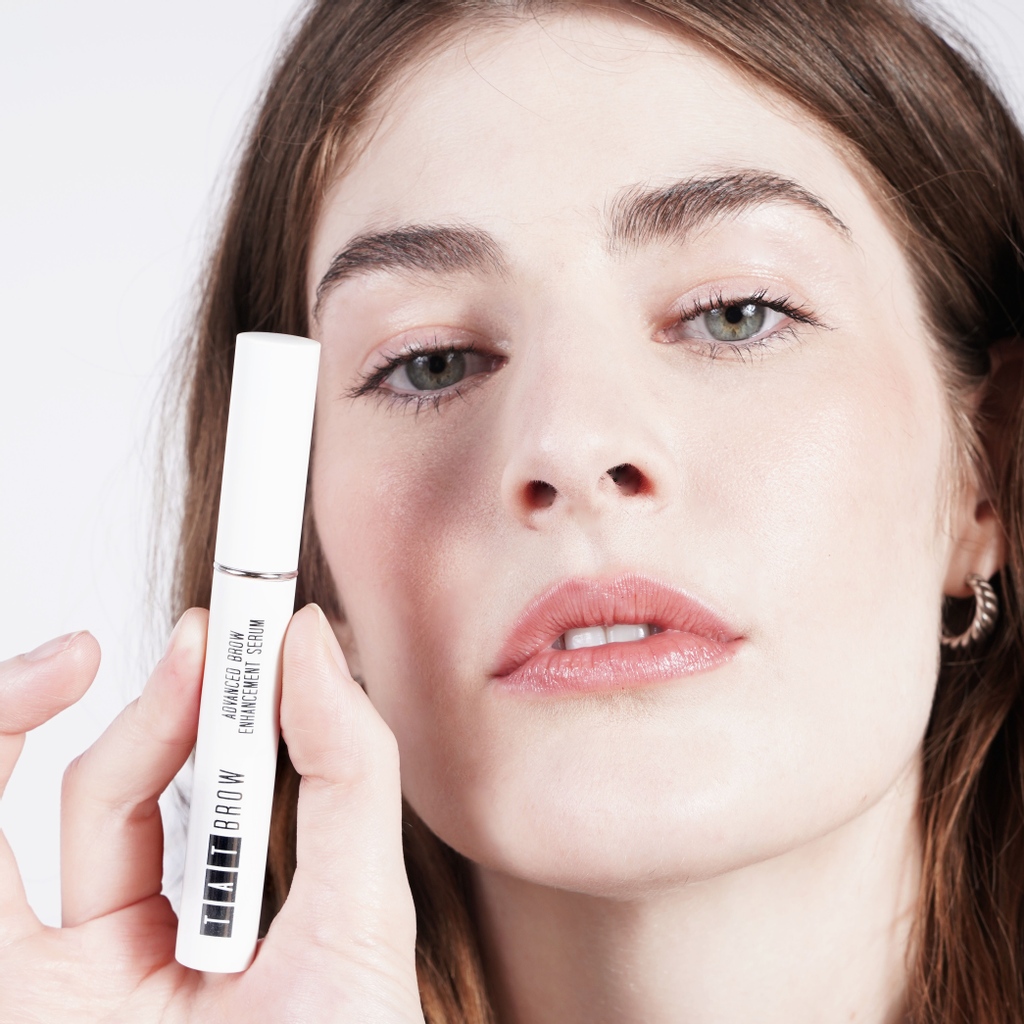 TheTatBrow's tweet photo. It's time to step up your brow game! #BrowEnhancementSerum is loaded with antioxidants 💥 and amino acids ✨ to promote the appearance of fuller, bolder looking brows in just 4-8 weeks. ⁠
⁠
Available at https://t.co/mZwGXo5b2H  https://t.co/0KeUxumnot