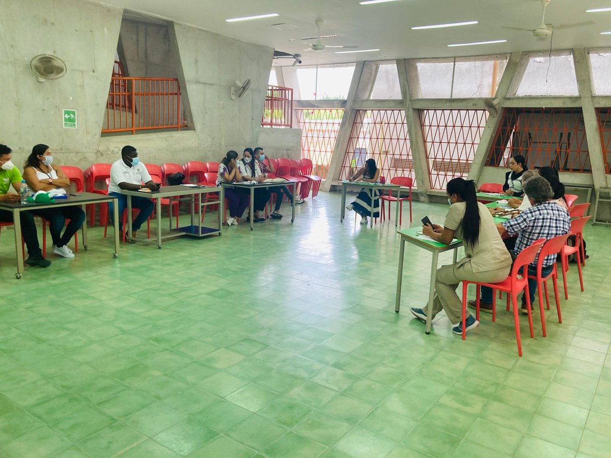 INPEC_Colombia's tweet photo. El Establecimiento Carcelario de Puerto Triunfo en Antioquia, participó activamente en el Comité de Vigilancia Epidemiológica en el municipio, donde se trataron temas con el fin de mitigar el riesgo en el ERON. https://t.co/sMbS17nAy8