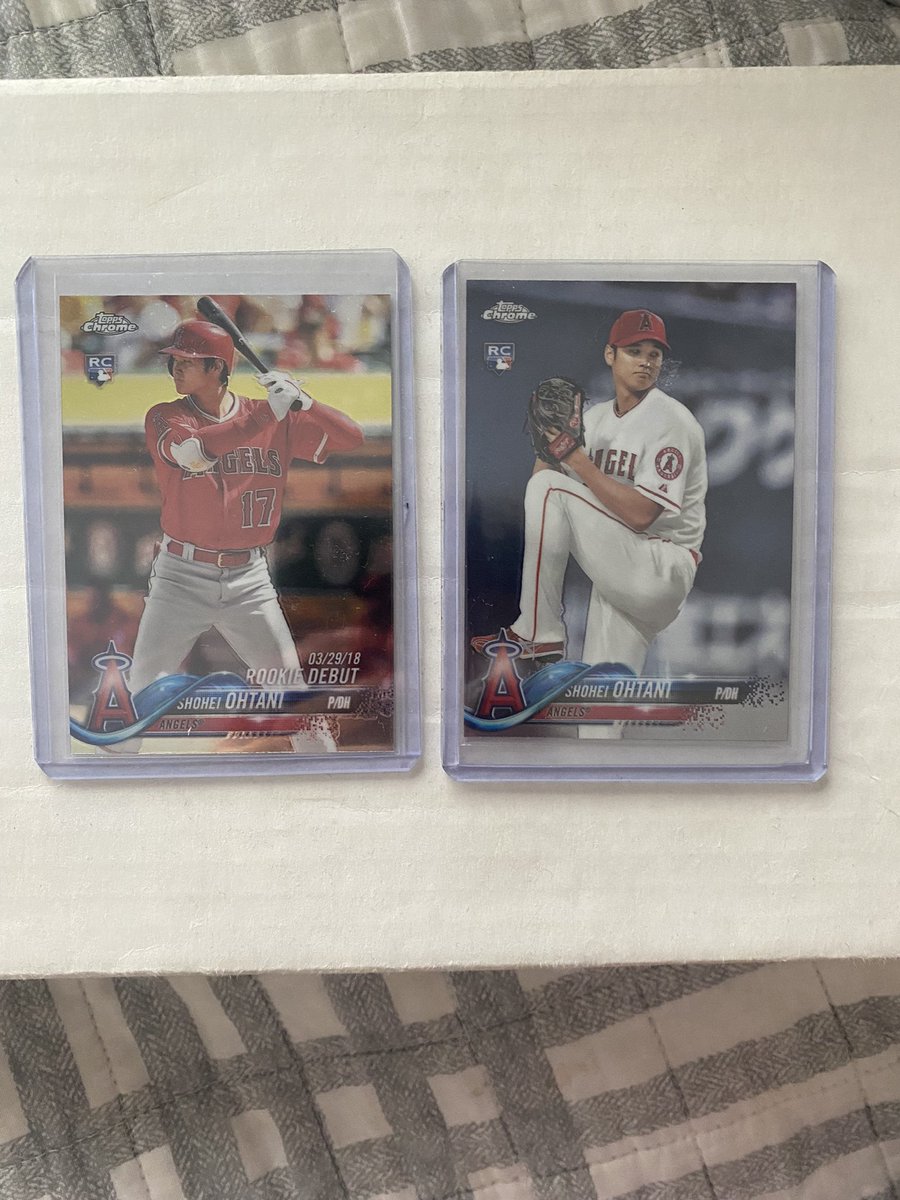 thecardplug48's tweet photo. @DailySportcards @sports_sell @HobbyConnector take the pair for $100 https://t.co/QcS2sWe8sF