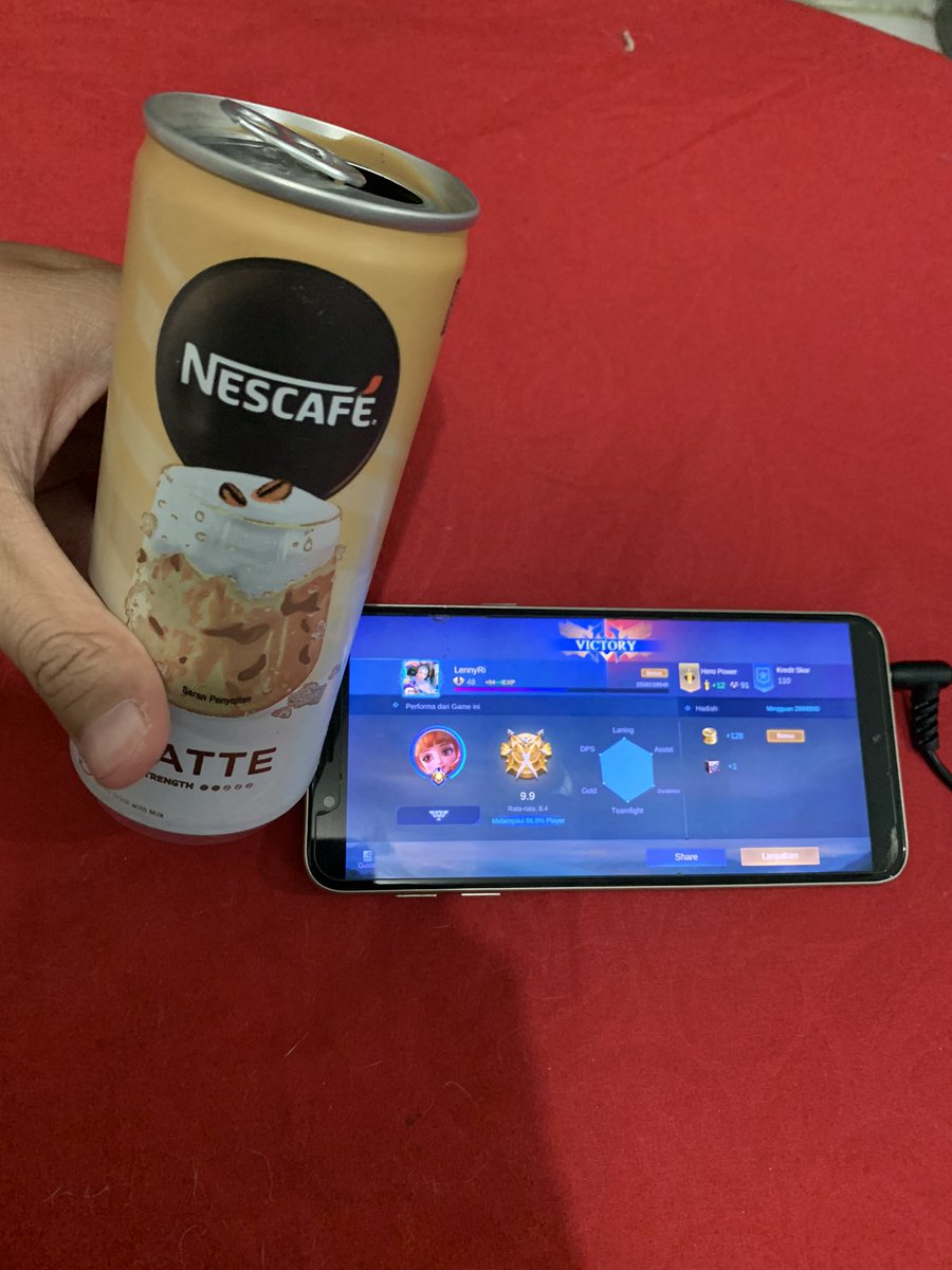 Lennyri_'s tweet photo. Penyakit yg di bikin sendiri. Udah tau ga bisa minum kopi, tpi pengen. Ya siap2 aja ga tidur smpe pagi https://t.co/H69245lH4v